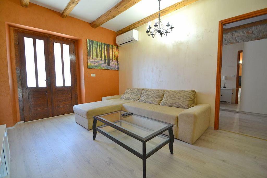 Villa Giardin Novigrad  ภายนอก รูปภาพ