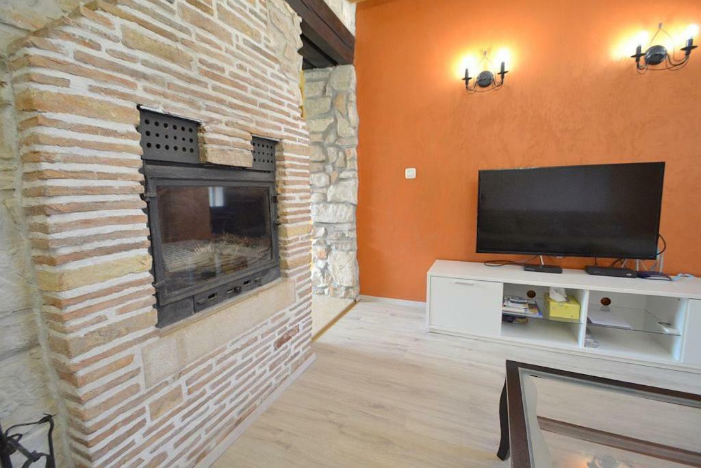 Villa Giardin Novigrad  ภายนอก รูปภาพ