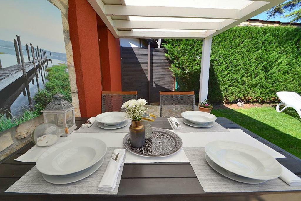 Villa Giardin Novigrad  ภายนอก รูปภาพ